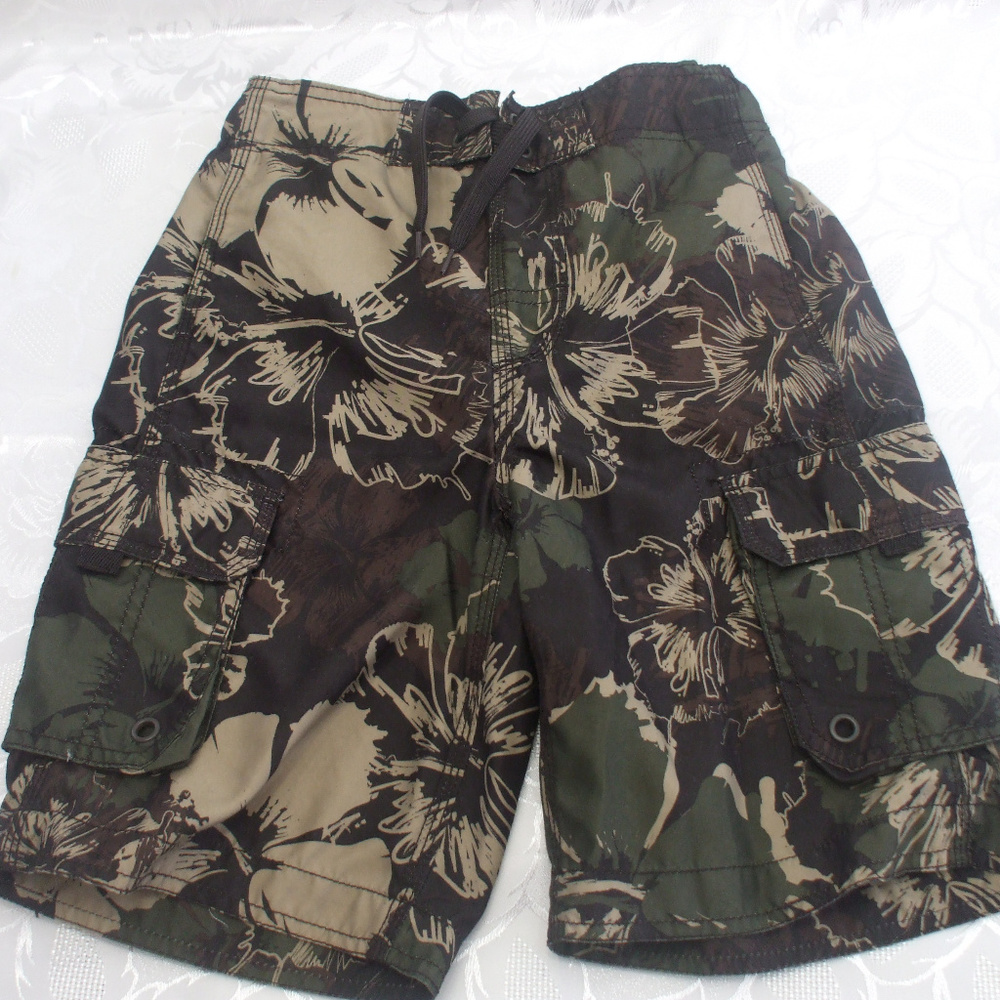 Boys Green Swimming Trunks Size S/P 7-8 George 100